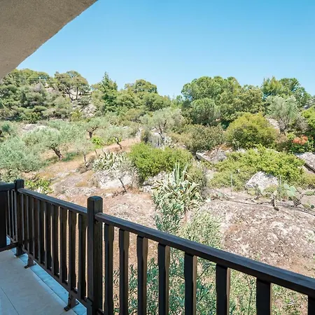 Spathies Apartment *